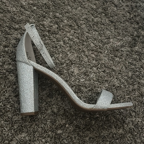 Dreampairs Sparkly Silver Heels - Picture 2 of 4